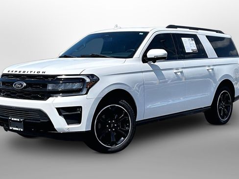 Used 2024 Ford Expedition Max Limited AWD/4WD image 13