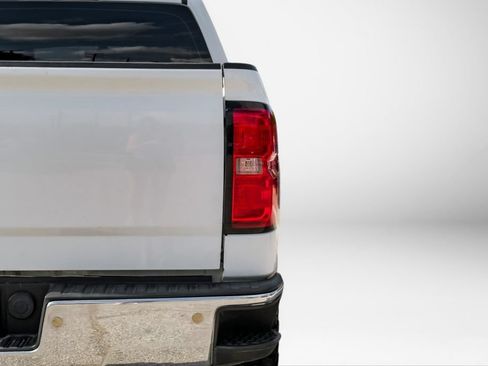 Used 2018 Chevrolet Silverado 1500 W/T w/ Trailering Package AWD/4WD image 40