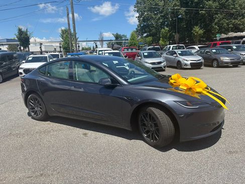 Used 2026 Tesla Model 3 RWD image 10