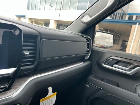 New 2026 Chevrolet Silverado 1500 LTZ w/ Z71 Off-Road Package image 36