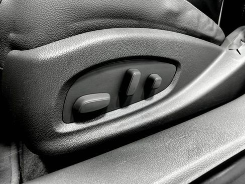 Used 2017 Chevrolet Impala Premier image 16