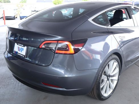 Used 2018 Tesla Model 3 Mid Range RWD image 7
