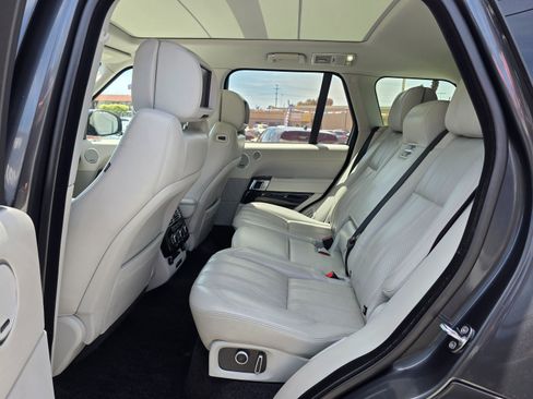 Used 2016 Land Rover Range Rover HSE image 19