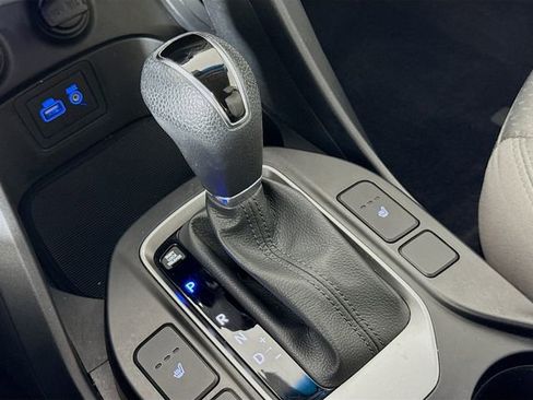 Used 2018 Hyundai Santa Fe Sport w/ 2.4L Value Package 02 image 18