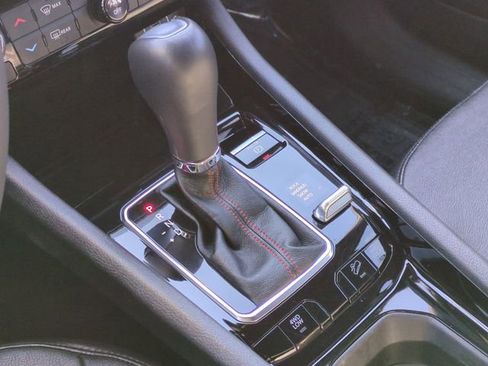 Used 2024 Jeep Compass Trailhawk image 19