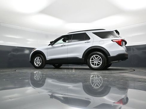 New 2026 Ford Explorer Active image 59