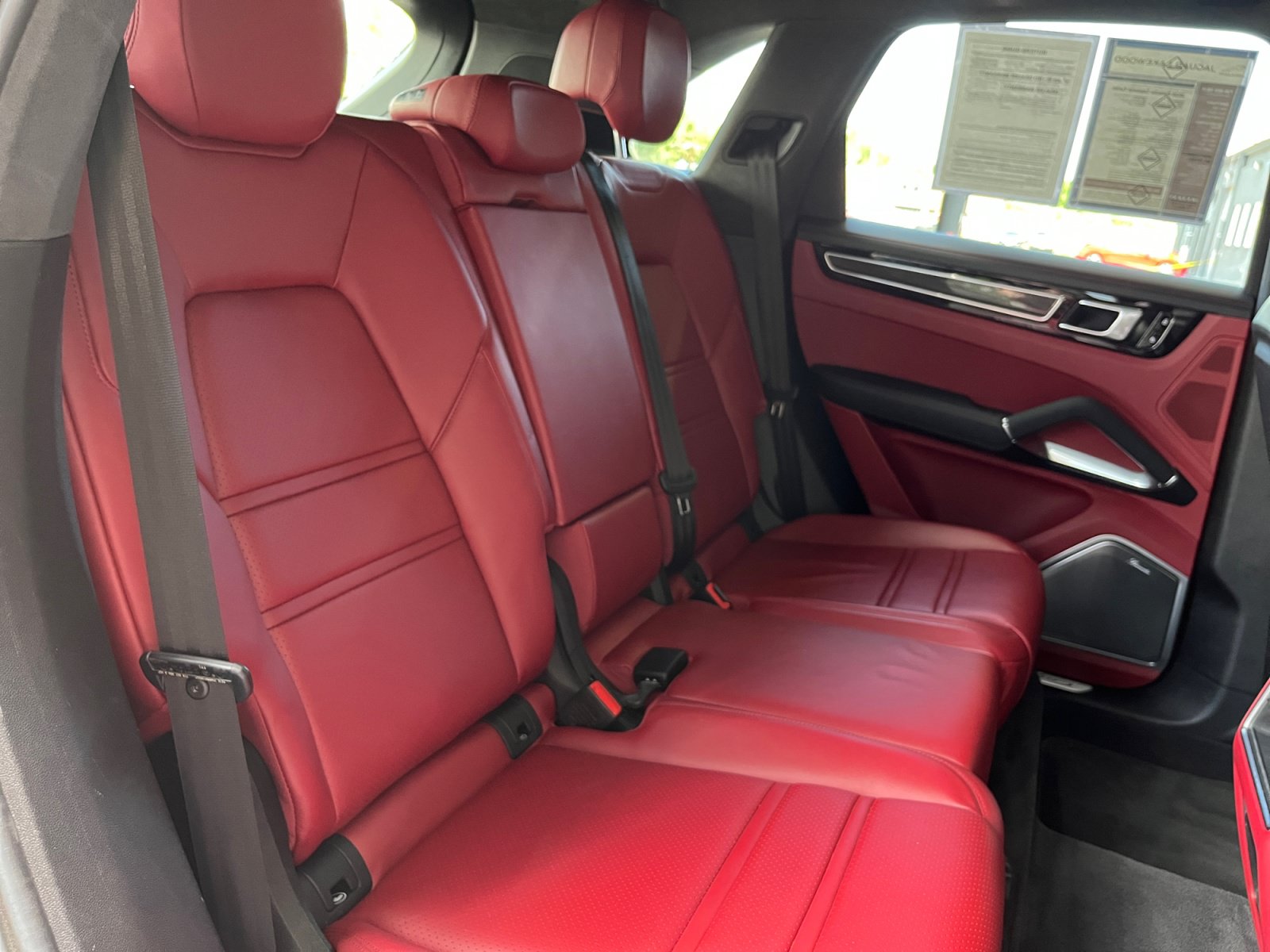 Used 2020 Porsche Cayenne Turbo AWD/4WD image 18