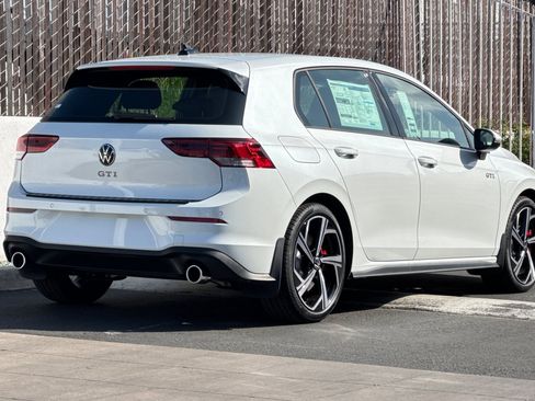 New 2025 Volkswagen GTI SE image 5
