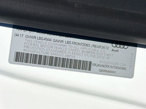 Used 2017 Audi R8 V10 w/ Carbon Exterior Package image 39