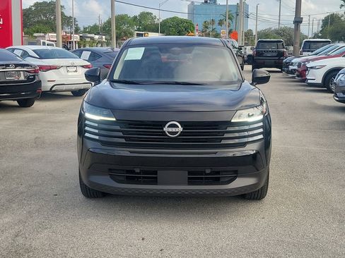 Certified 2025 Nissan Kicks SV FWD image 9