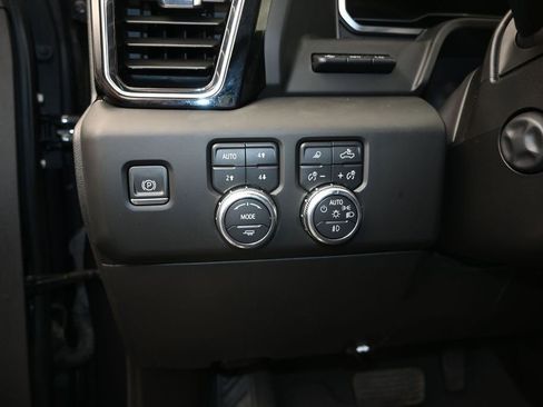 Used 2023 GMC Sierra 1500 Denali w/ Denali Reserve Package AWD/4WD image 13