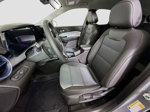 New 2026 Chevrolet Trax LT w/ Driver Confidence Package FWD image 19