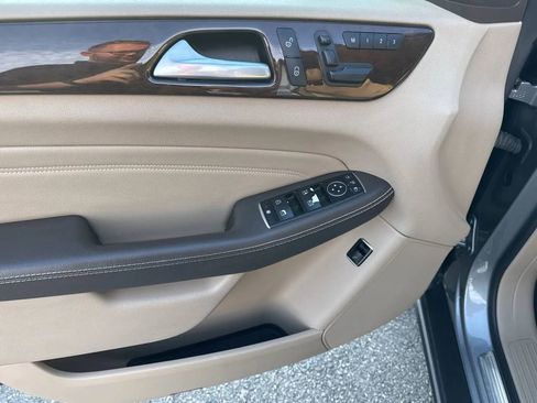 Used 2015 Mercedes-Benz ML 250 ML 250 BlueTEC 4MATIC Sport Ut image 10