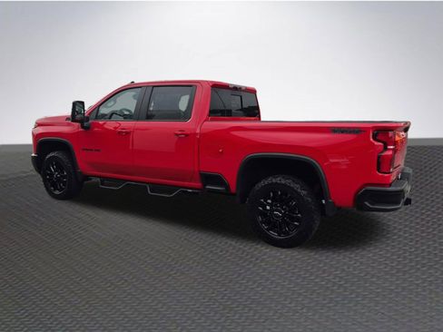 Used 2025 Chevrolet Silverado 2500 LT w/ Trail Boss Package AWD/4WD image 6