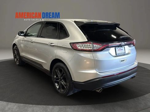 Used 2018 Ford Edge SEL w/ Equipment Group 201A AWD/4WD image 2
