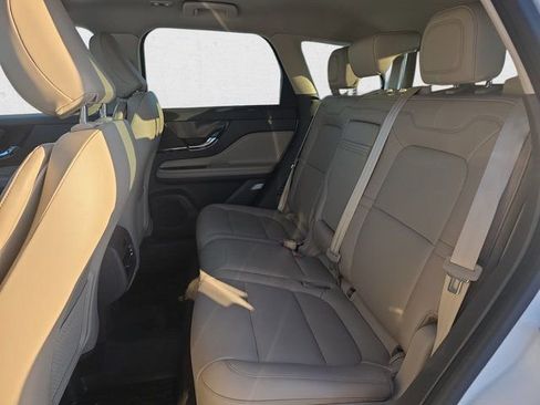 Used 2022 Lincoln Corsair AWD w/ Equipment Group 101A image 14