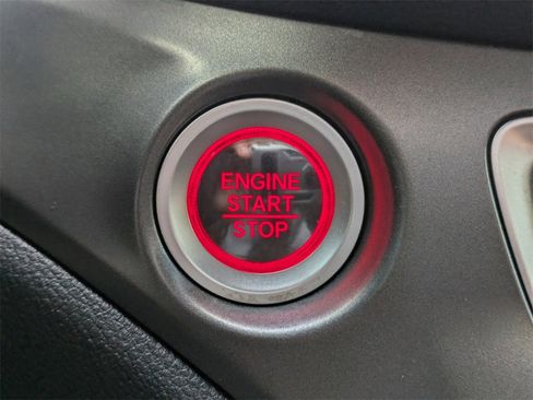 Used 2022 Honda Pilot Sport image 41