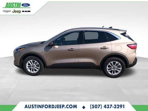 Certified 2021 Ford Escape SE w/ Cold Weather Package image 2