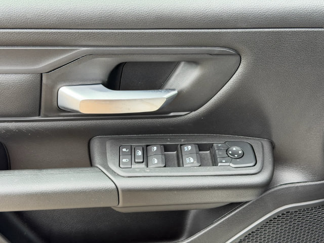 New 2027 RAM 1500 Express AWD/4WD image 19