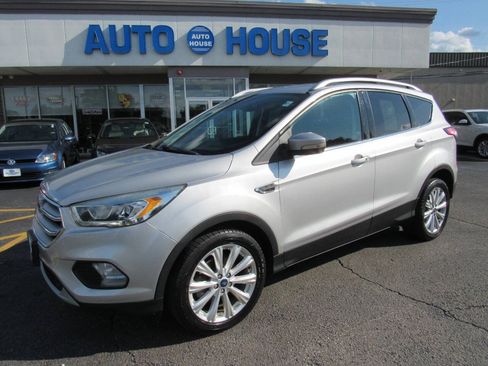 Used 2017 Ford Escape Titanium FWD image 1