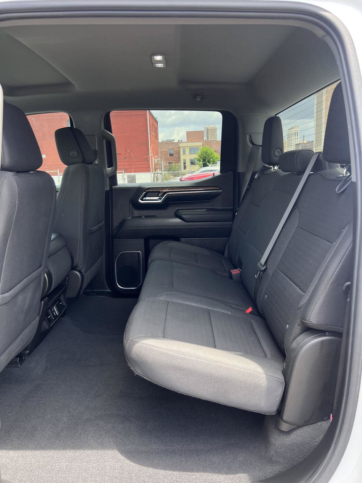 Used 2023 Chevrolet Silverado 1500 RST AWD/4WD image 15