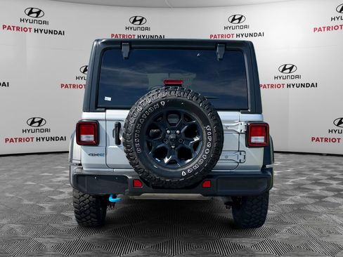 Used 2023 Jeep Wrangler Unlimited w/ Cold Weather Group AWD/4WD image 4