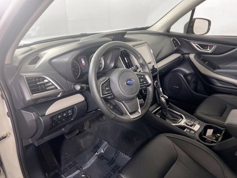 Used 2023 Subaru Forester Limited AWD/4WD image 9