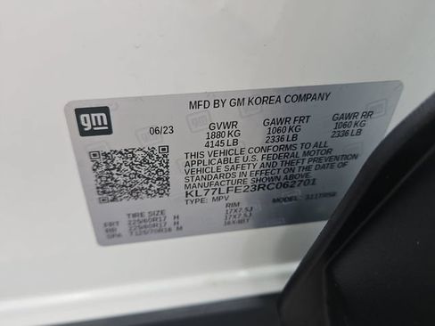 Used 2024 Chevrolet Trax LS w/ LS Convenience Package FWD image 30