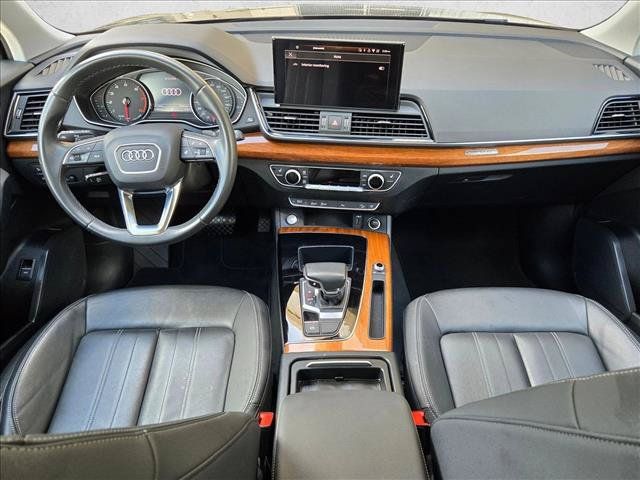 Used 2022 Audi Q5 2.0T Premium w/ Convenience Package AWD/4WD image 18