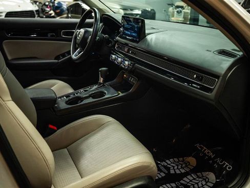 Used 2023 Honda Civic Touring image 13