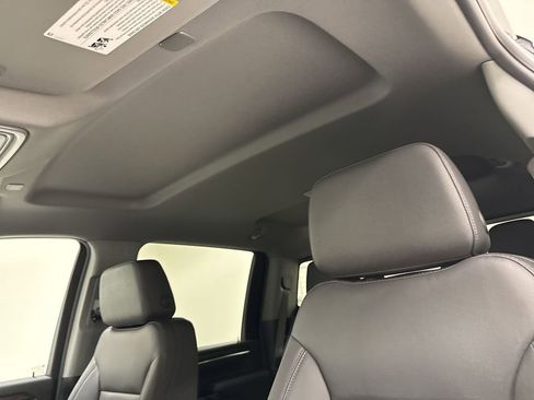 New 2026 GMC Sierra 3500 SLT w/ SLT Convenience Package image 19