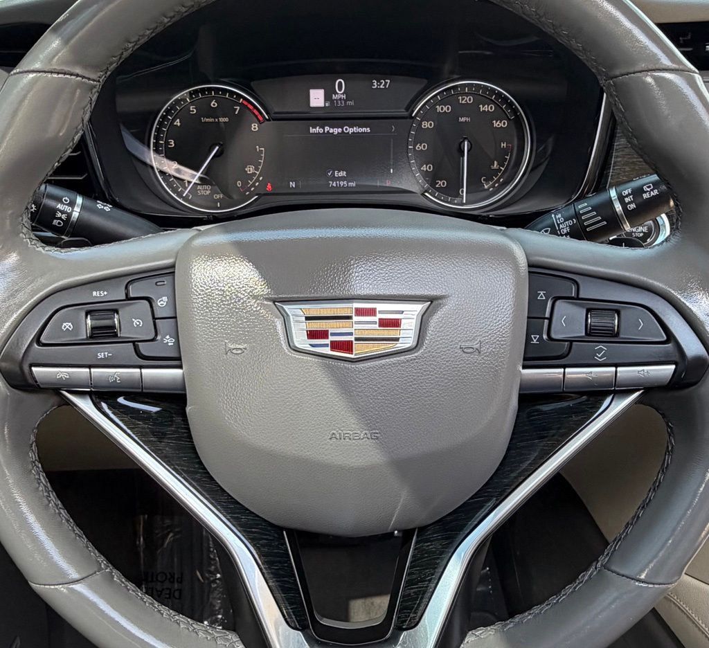 Used 2020 Cadillac XT6 Premium Luxury FWD image 45