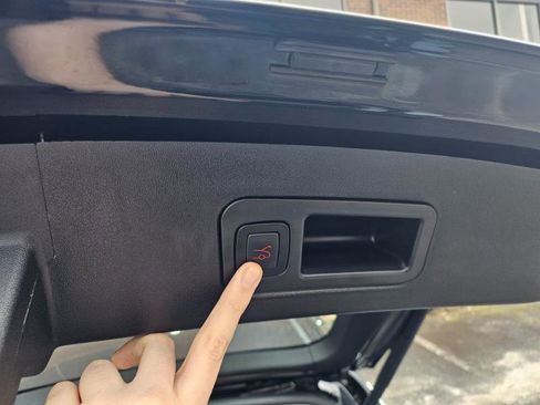 Used 2018 Tesla Model S 100D image 62