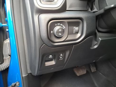 Used 2022 RAM 1500 Big Horn image 13