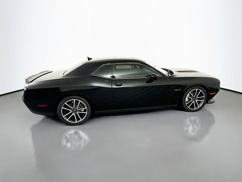 Used 2022 Dodge Challenger R/T w/ Plus Package image 8