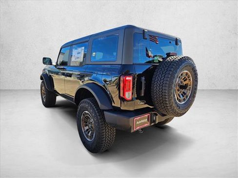 New 2025 Ford Bronco 4-Door image 9