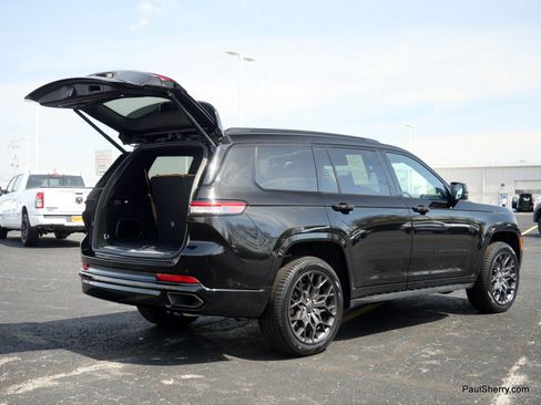 Used 2025 Jeep Grand Cherokee L Summit image 21