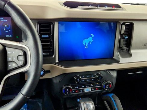 Used 2024 Ford Bronco Wildtrak AWD/4WD image 17