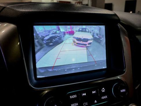 Used 2020 Chevrolet Suburban LT image 46