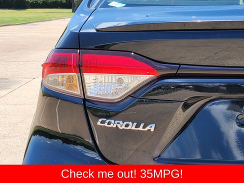 Used 2023 Toyota Corolla SE FWD image 15