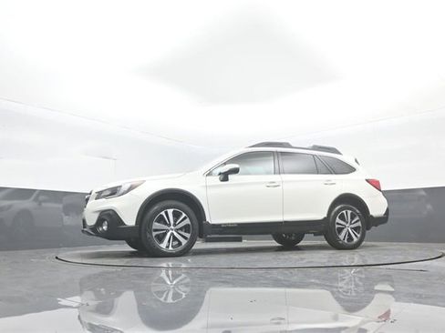 Used 2018 Subaru Outback 2.5i Premium image 28