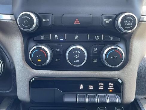 Used 2019 RAM 1500 Laramie AWD/4WD image 20