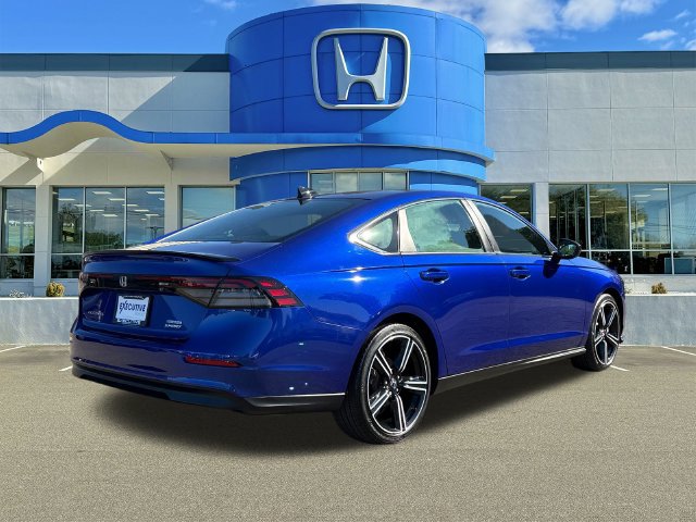 Used 2024 Honda Accord Sport image 2