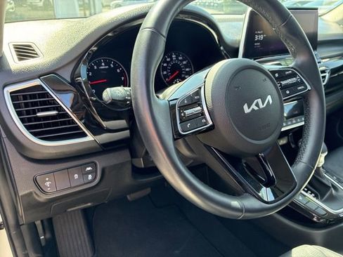 Certified 2023 Kia Seltos EX AWD/4WD image 5