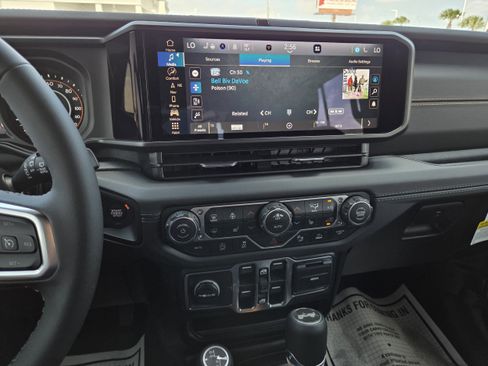 New 2026 Jeep Wrangler Unlimited Sahara AWD/4WD image 35