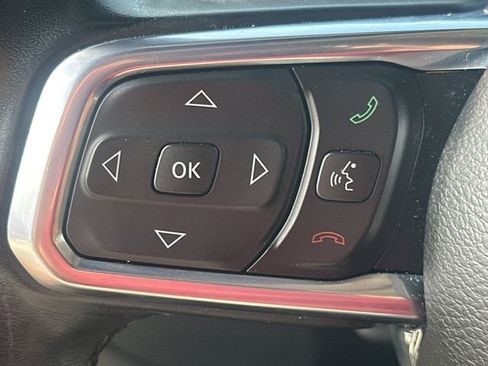 Used 2020 Jeep Wrangler Unlimited Sahara AWD/4WD image 23