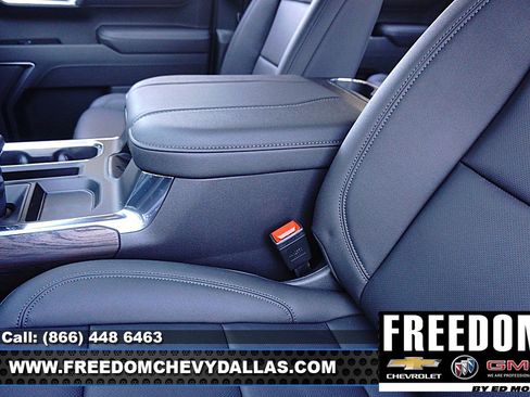 New 2026 GMC Sierra 1500 SLT image 28