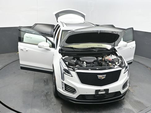 Used 2020 Cadillac XT5 Sportv w/ Platinum Package image 40