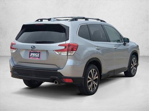 Used 2022 Subaru Forester Limited AWD/4WD image 5