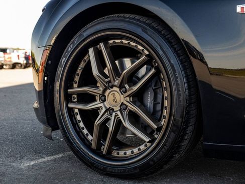 Used 2017 Chevrolet Camaro SS RWD image 7